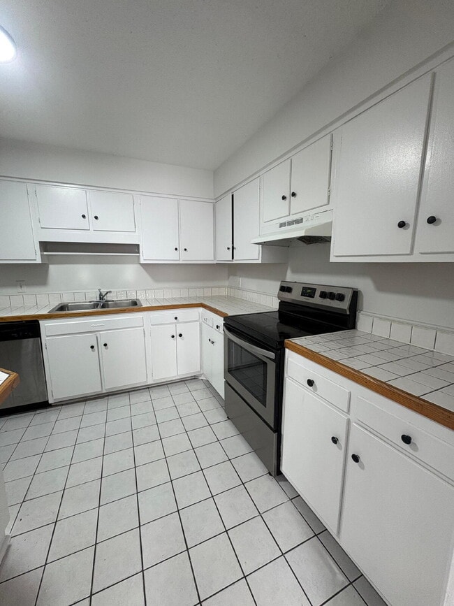 Photo - 571 Winding Creek Rd Unit #F