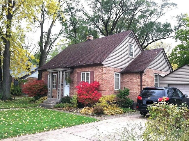 Building Photo - 306 N Blackhawk Ave Rental