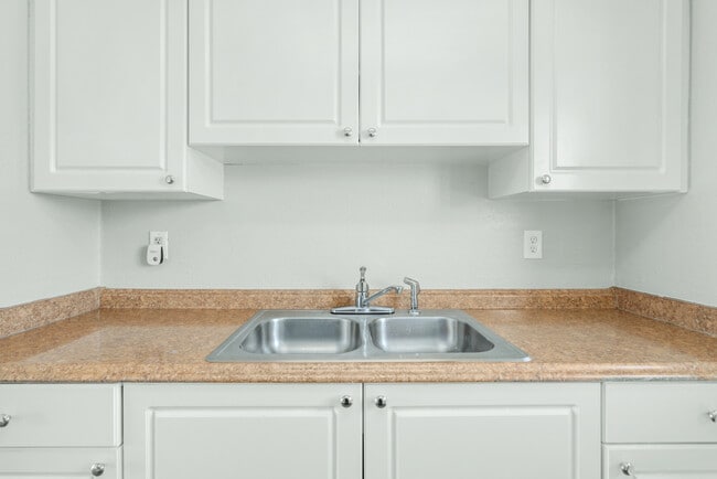 Photo - Lakeview Landing