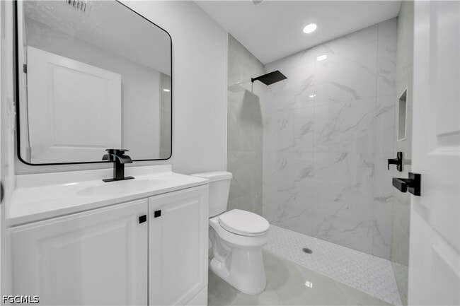 Photo - 4604 Queen Ave N