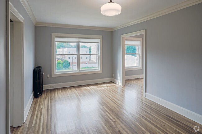 1BR, 1BA - 2338 Marshall Apartments