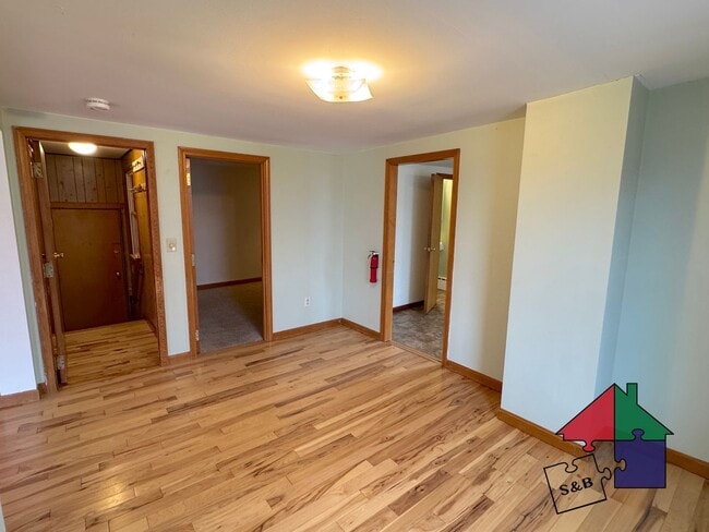 109 Maple St Unit 2B