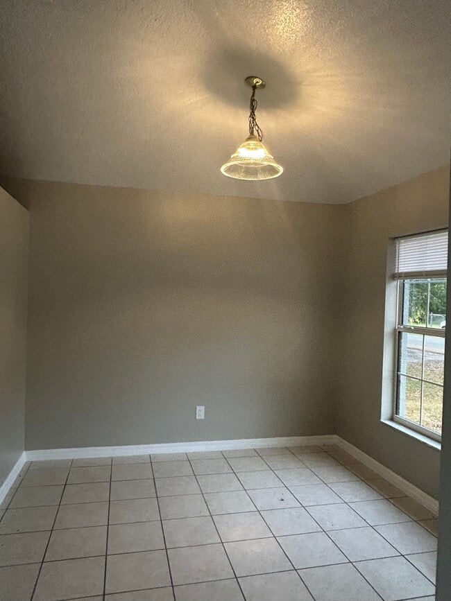 Photo - 700 Wilson St