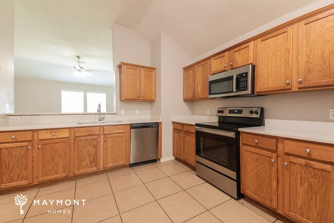 Photo - 1013 Bainbridge Ln