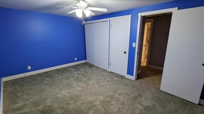 Fotografía del edificio - 11338 S 2700 W Unidad basement apartment