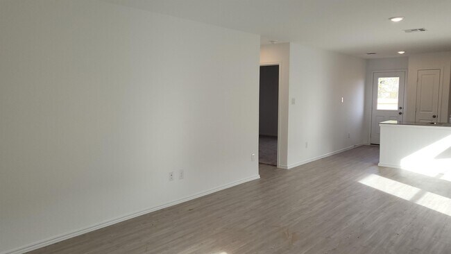 Photo - 9239 Navarro Vis