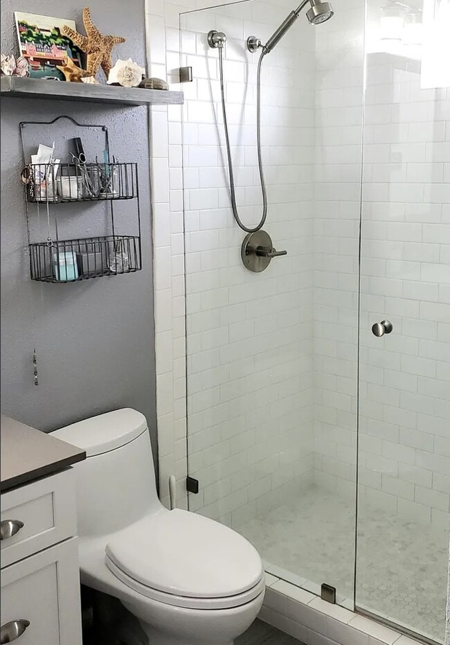 Photo - 2127 Hanford Dr