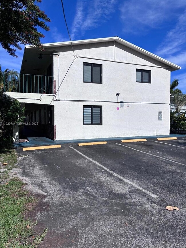 Photo - 1028 NE 39th Dr Unidad 1