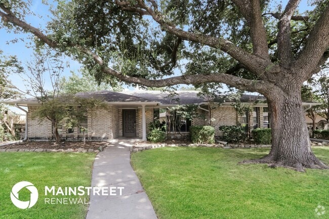Building Photo - 1608 Cloister Way Rental
