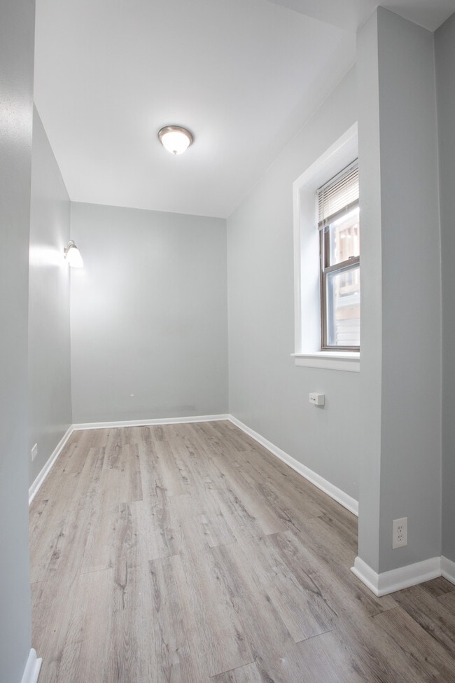 Photo - 1312 S Wabash Ave