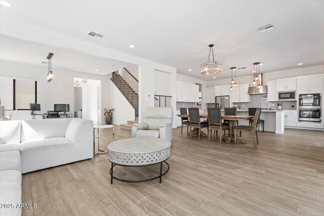 Photo - 816 E Monte Wy