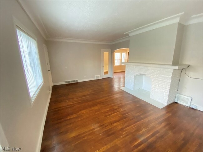 Photo - 1478 Sherbrook Rd Unit Lower