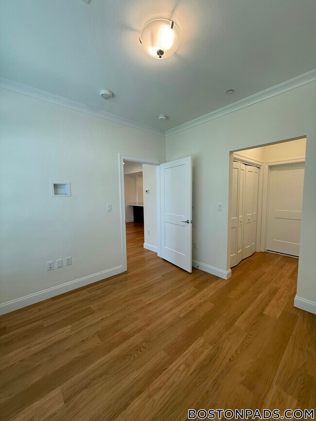 120 Gerry Rd Unit 304