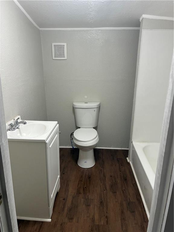 Photo - 558 Westwood St