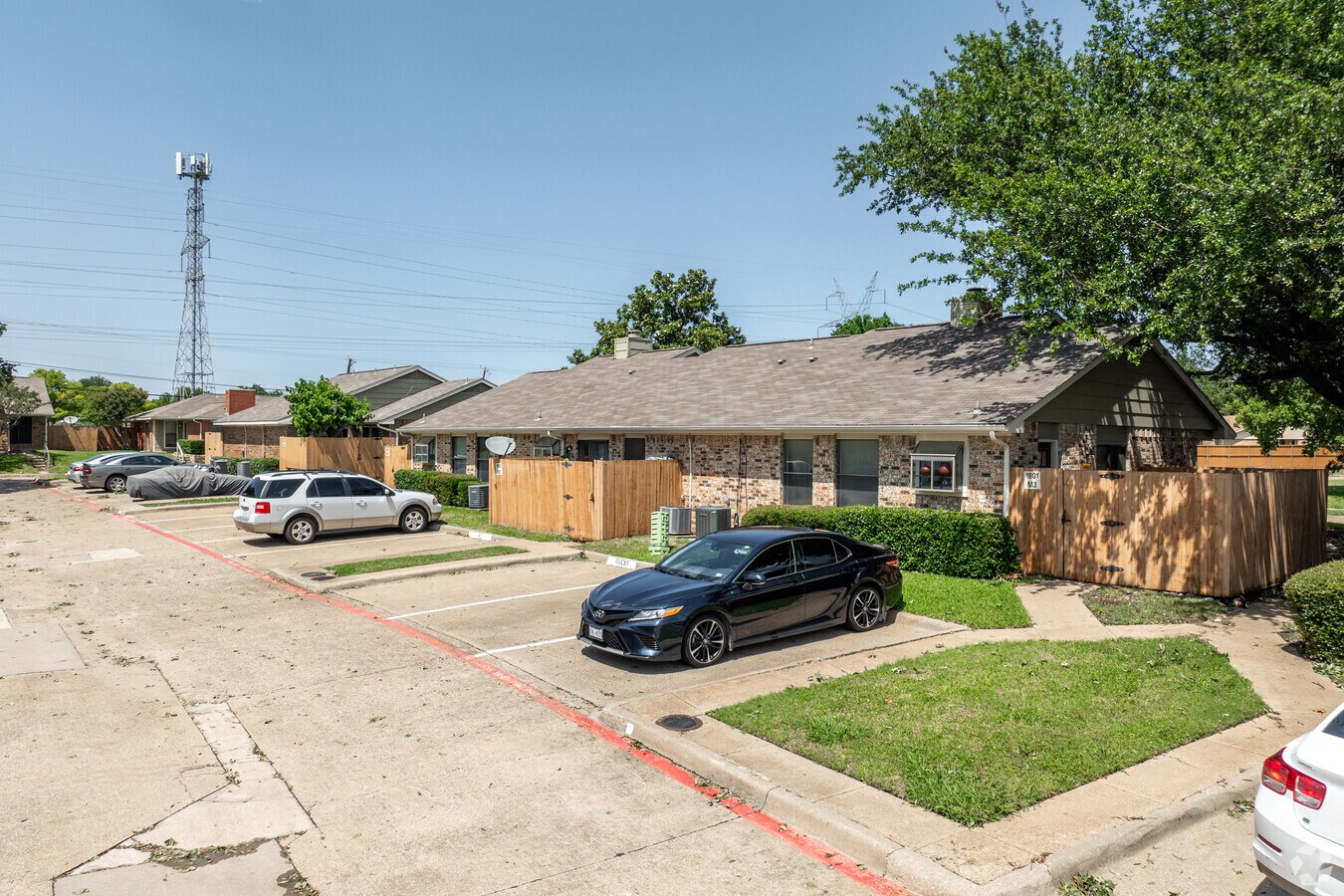 Photo - Springwood Creek Condominiums