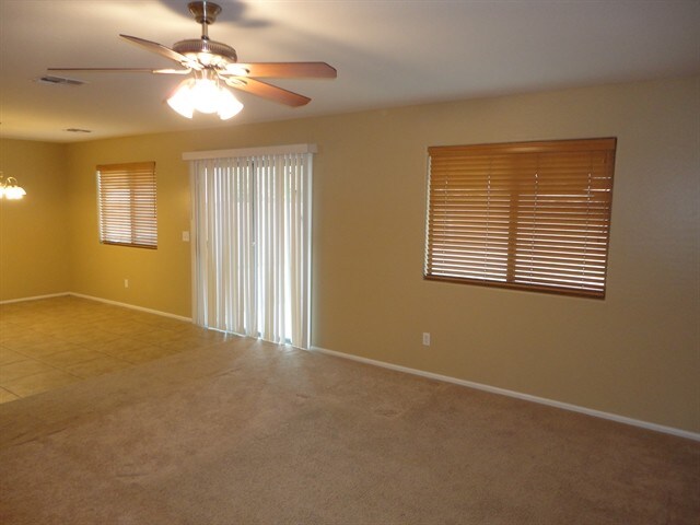 Photo - 386 E Daniella Dr
