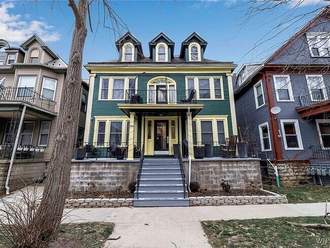 Photo - 580 Potomac Ave