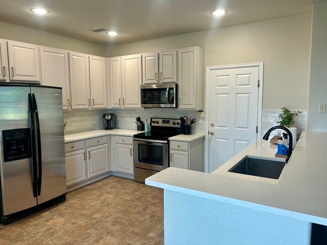 Kitchen - 3393 Florence Way