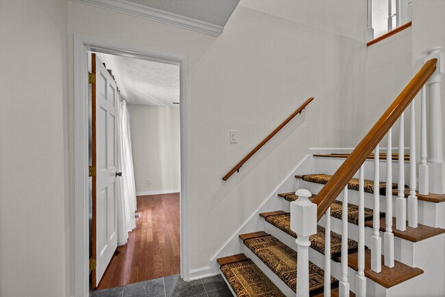 Photo - 254 Graves Rd