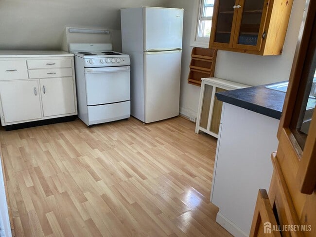 Photo - 74 Raritan Ave Unit 3