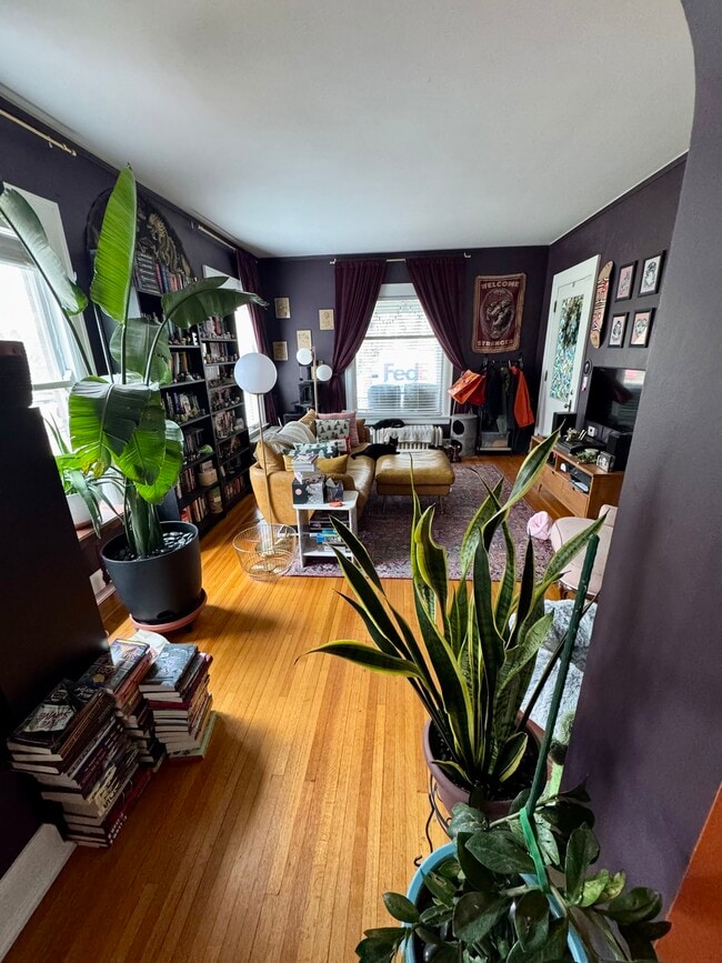 Photo - 609 East Walnut Street