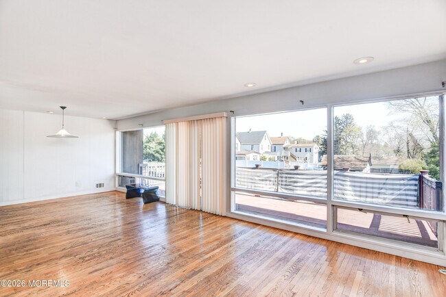 Photo - 167-169-169 N Main St