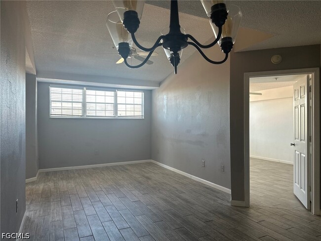 Building Photo - 8659 River Homes Lane Unit 1307