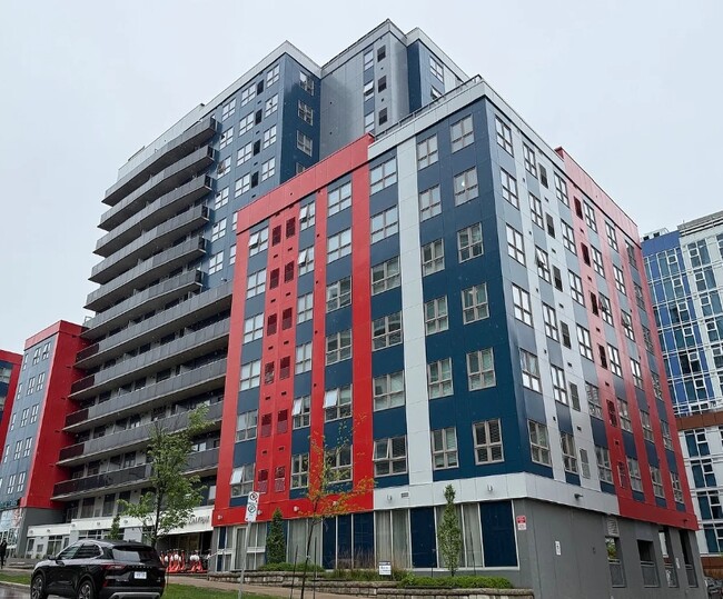 Building Photo - 258B Sunview St