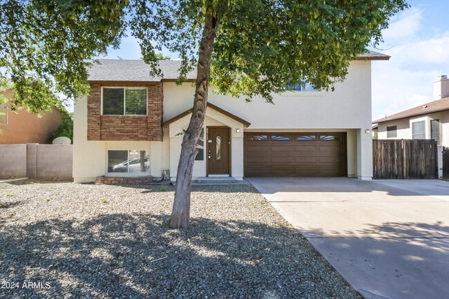 Building Photo - 8913 W Sheridan St Rental
