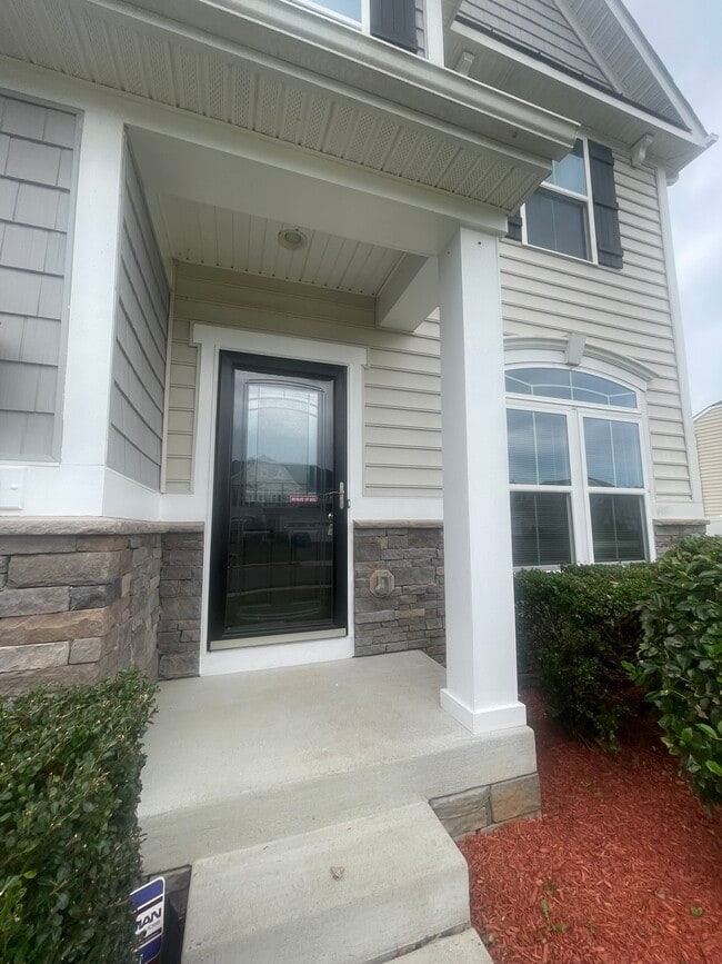 Photo - 2410 Walthall Ct