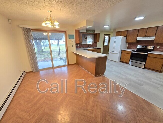 Photo - 4023 N Argonne Rd