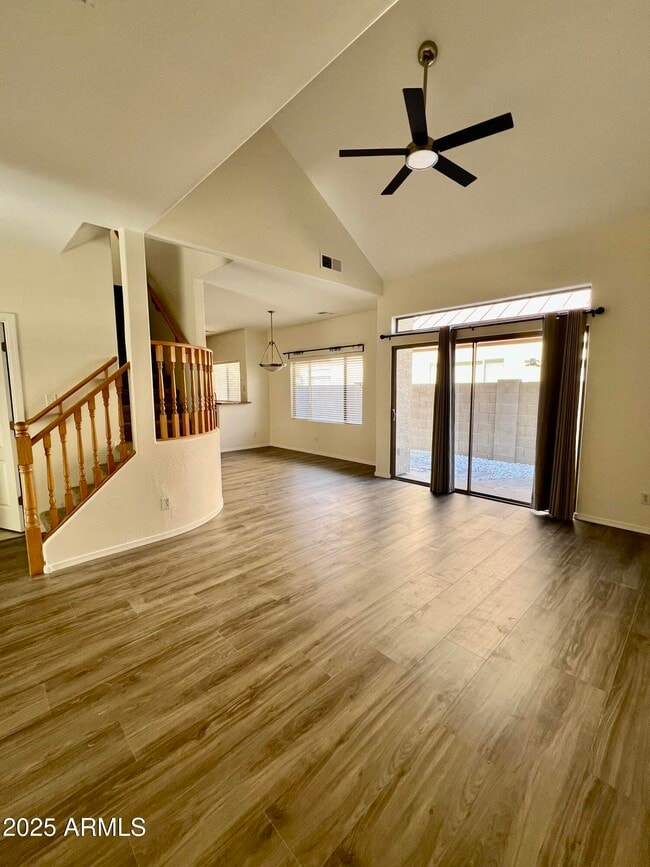 Photo - 1015 S Val Vista Dr