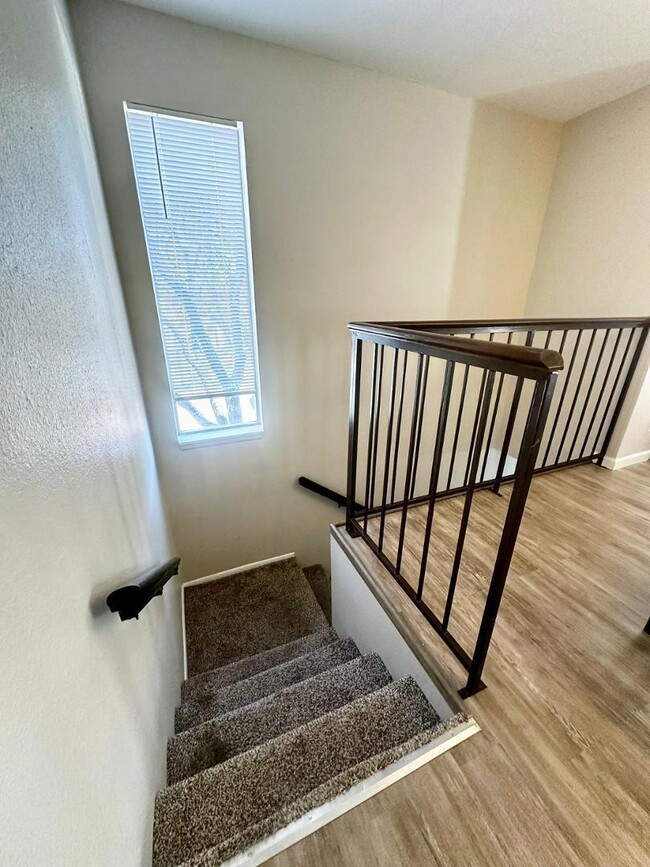 Photo - 7495 Prairie Rd NE