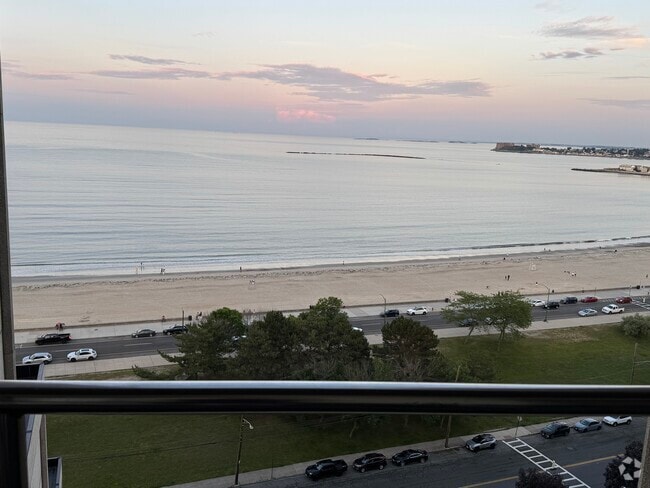 Building Photo - 382 Ocean Ave Unit 1401 Rental