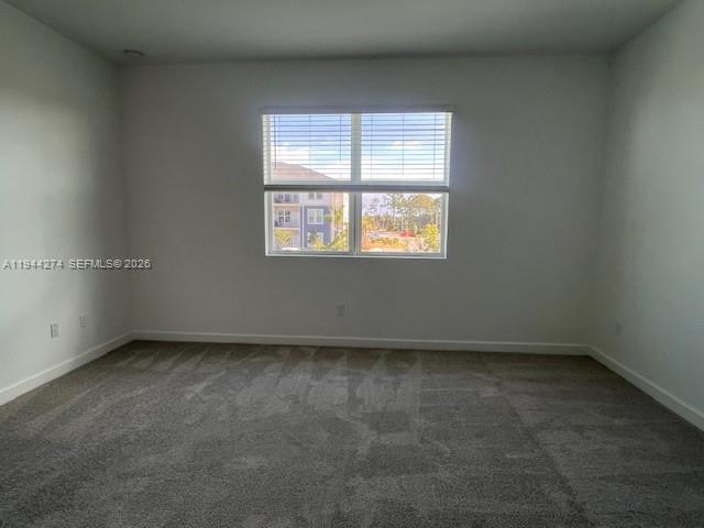 Photo - 405 SE Crossoak Ln