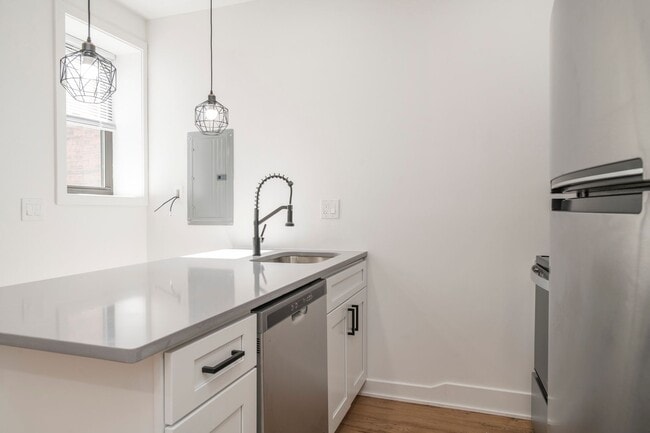 Photo - 3312 W Cumberland St Unidad 2