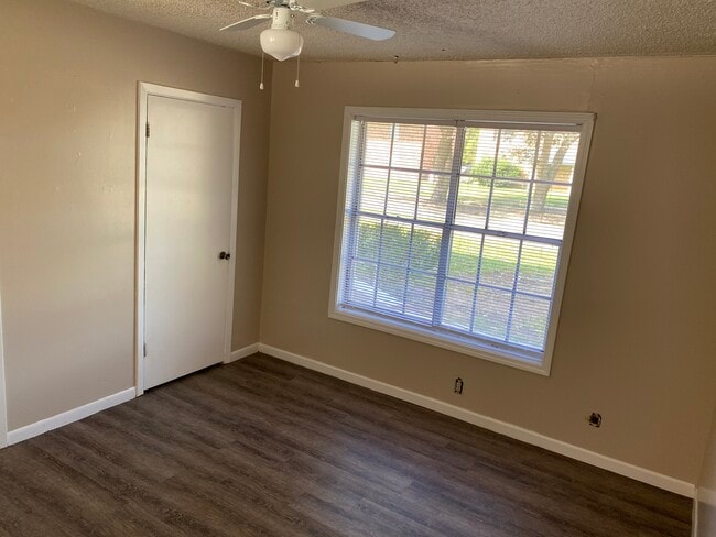 Photo - 401 Willett Pl Blvd Unit 401