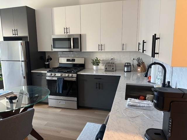 Building Photo - 3204 N Clifton Ave