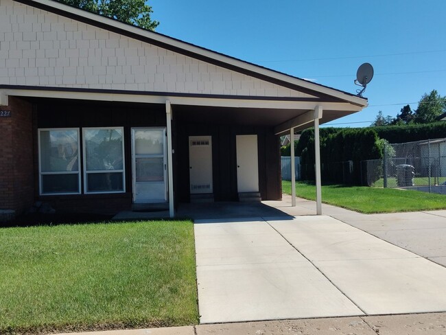 Photo - 2227 4300 S St Unit 2