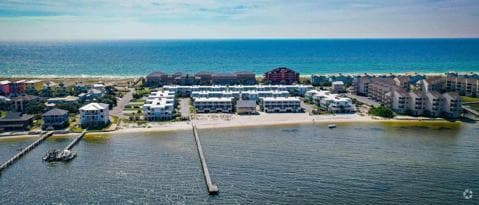 Building Photo - 1100 Fort Pickens Rd Rental