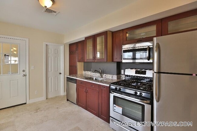 Photo - 28 Parker St Unit 2