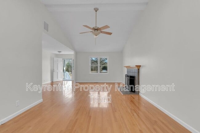 Photo - 3959 Lewiston Rd