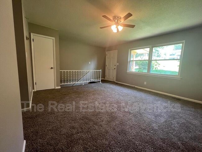 Photo - 5056 Shoals Ln