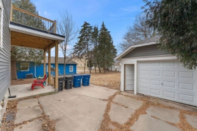 Photo - 1707 Jefferson St Unit A- Upper