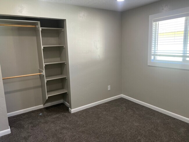 Photo - 1215 S Elder St Unidad 1217 S. Elder St.