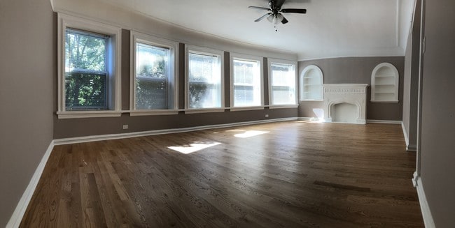 6441 N Francisco Ave Unit 2