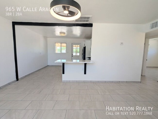 Photo - 965 W Calle Aragon