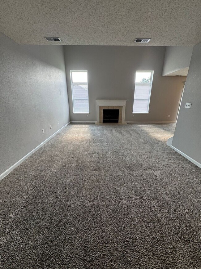 Photo - Noblesville 3  - R home