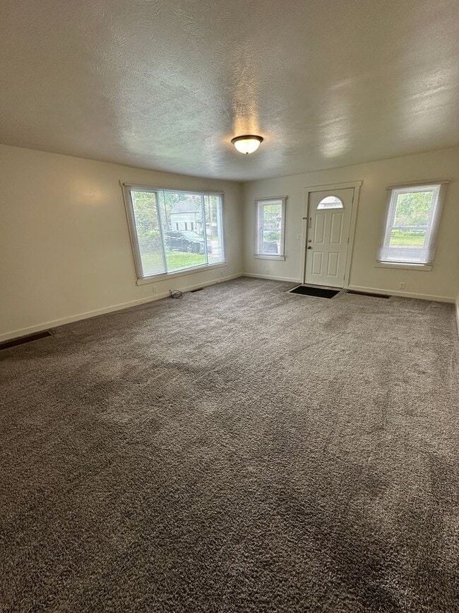 Photo - 2 Bedroom House - Goshen