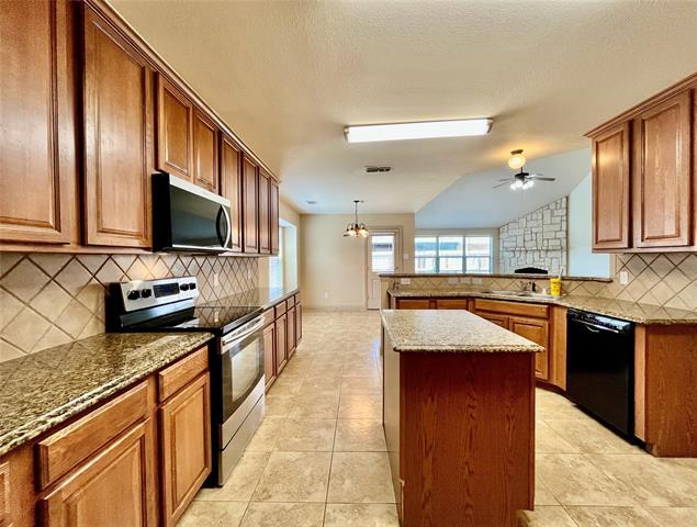 Building Photo - 1005 Tallahassee Dr Rental